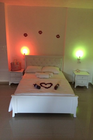 חדרים לפי שעה באזור נתניה 6